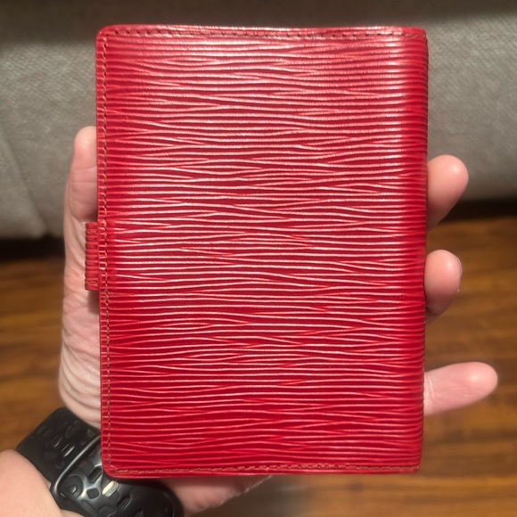 Louis Vuitton Authentic Red Epi Leather Small Agenda PM/ Passport Holder CA0959 - Picture 6 of 17